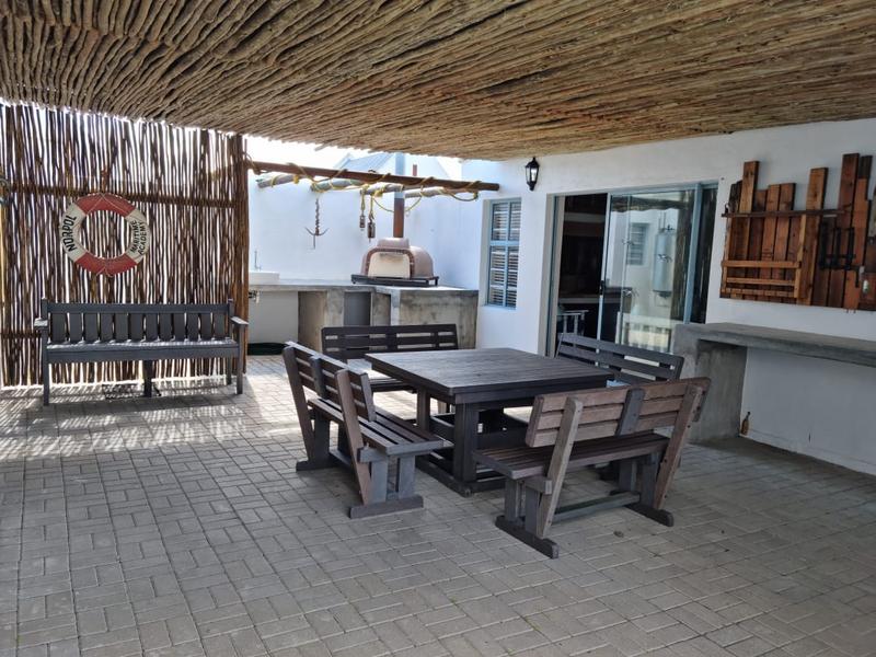 4 Bedroom Property for Sale in Dwarskersbos Western Cape